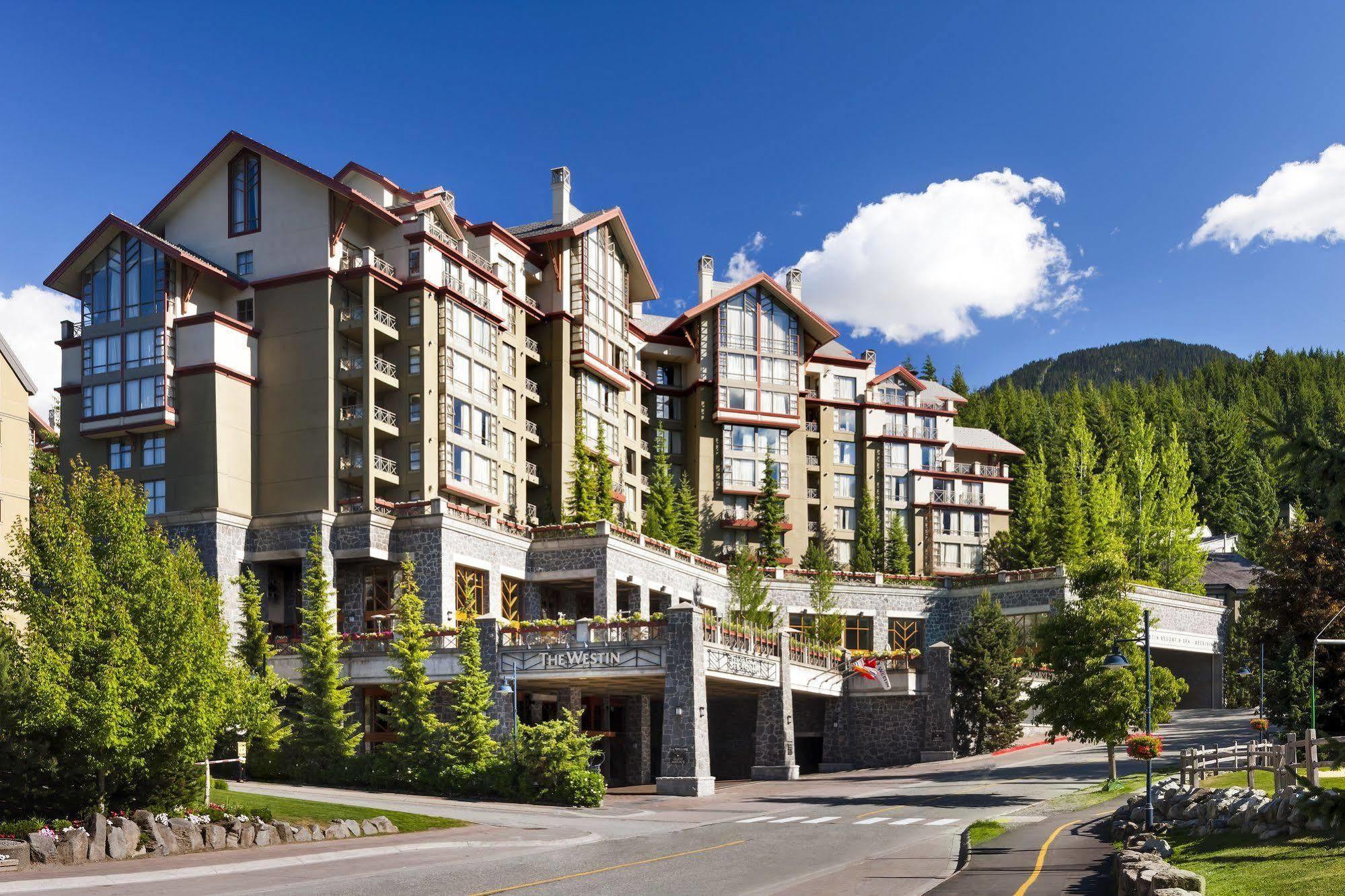The Westin By Latour Aparthotel Уислър Екстериор снимка